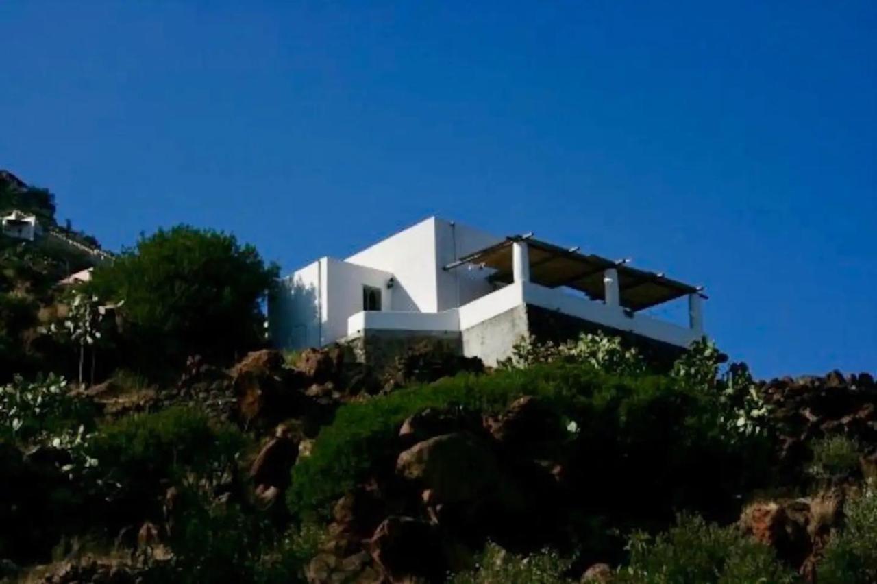 The House Of The Rock Villa Alicudi Exterior photo